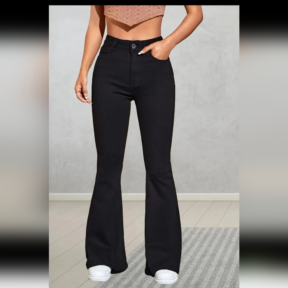 NWOT- Black High Waist Stretchy Flare Jeans- Small/Medium